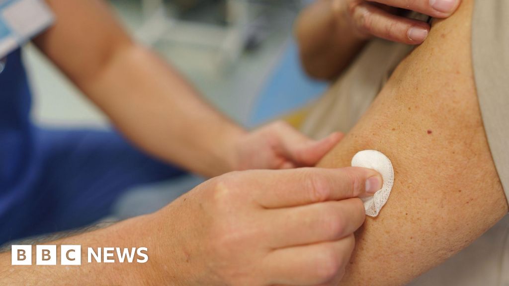 Rise in Mpox Cases in Europe Leads UK Health Officials to Urge Vaccination – Mirror Brief